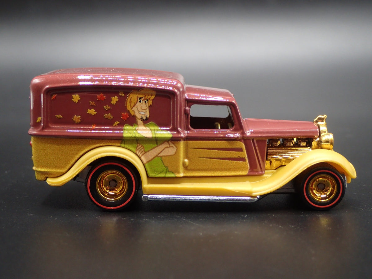 1934 34 DODGE DELIVERY VAN SCOOBY DOO SHAGGY RARE 1:64 SCALE DIECAST MODEL CAR-Burning Rubber Toy Company