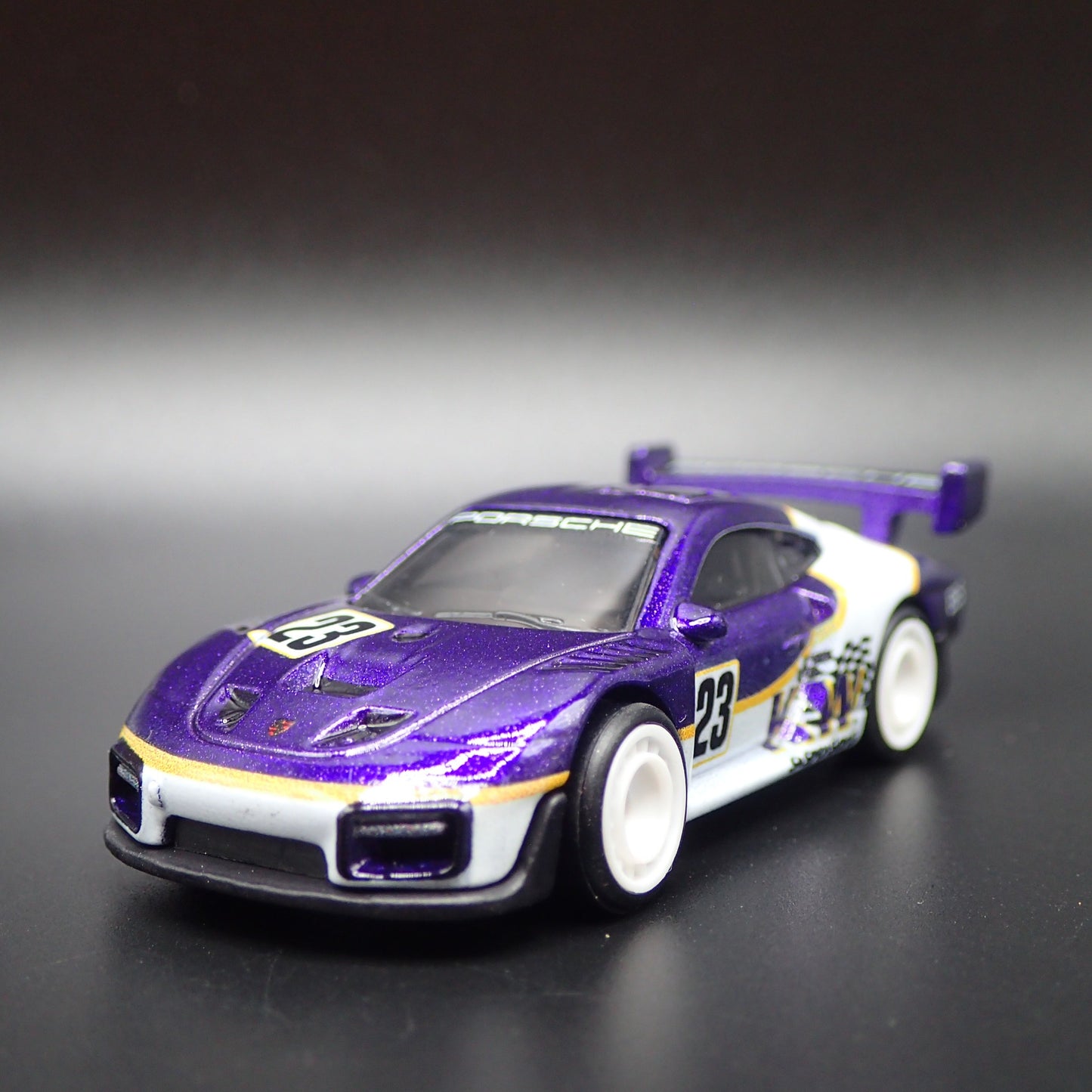 1976-1981 PORSCHE 935-78 RACING K&W 1:64 SCALE COLLECTIBLE DIECAST MODEL CAR