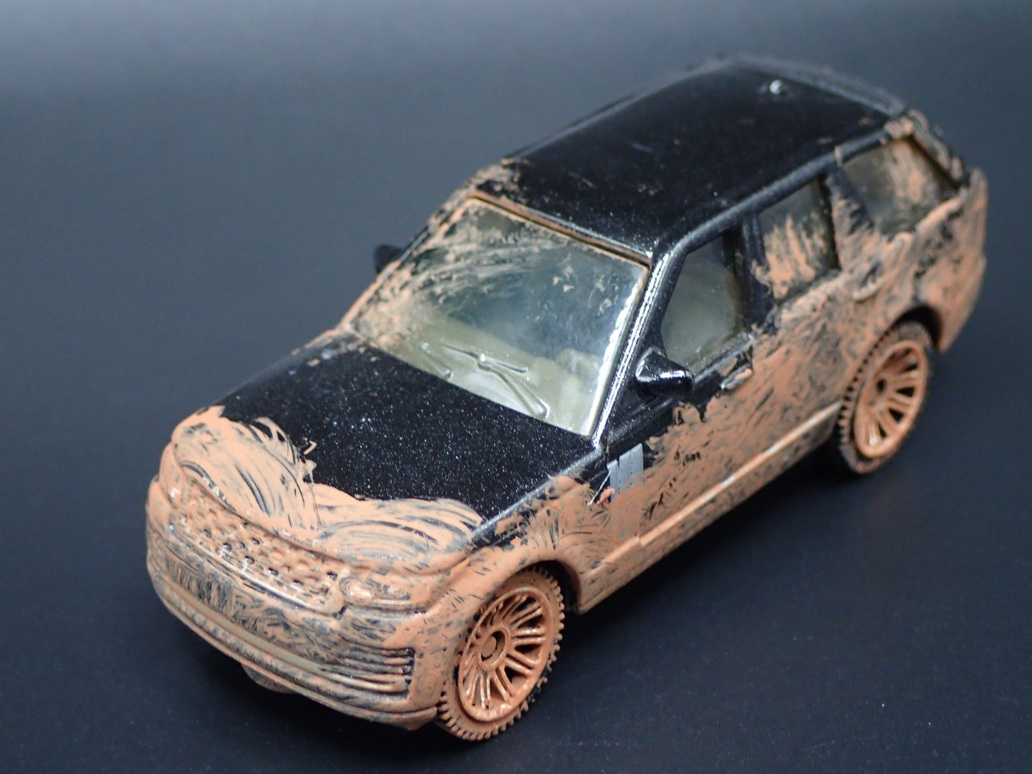 2013-2021 RANGE ROVER VOGUE SE MUDDY 1/64 SCALE COLLECTIBLE DIECAST MODEL CAR