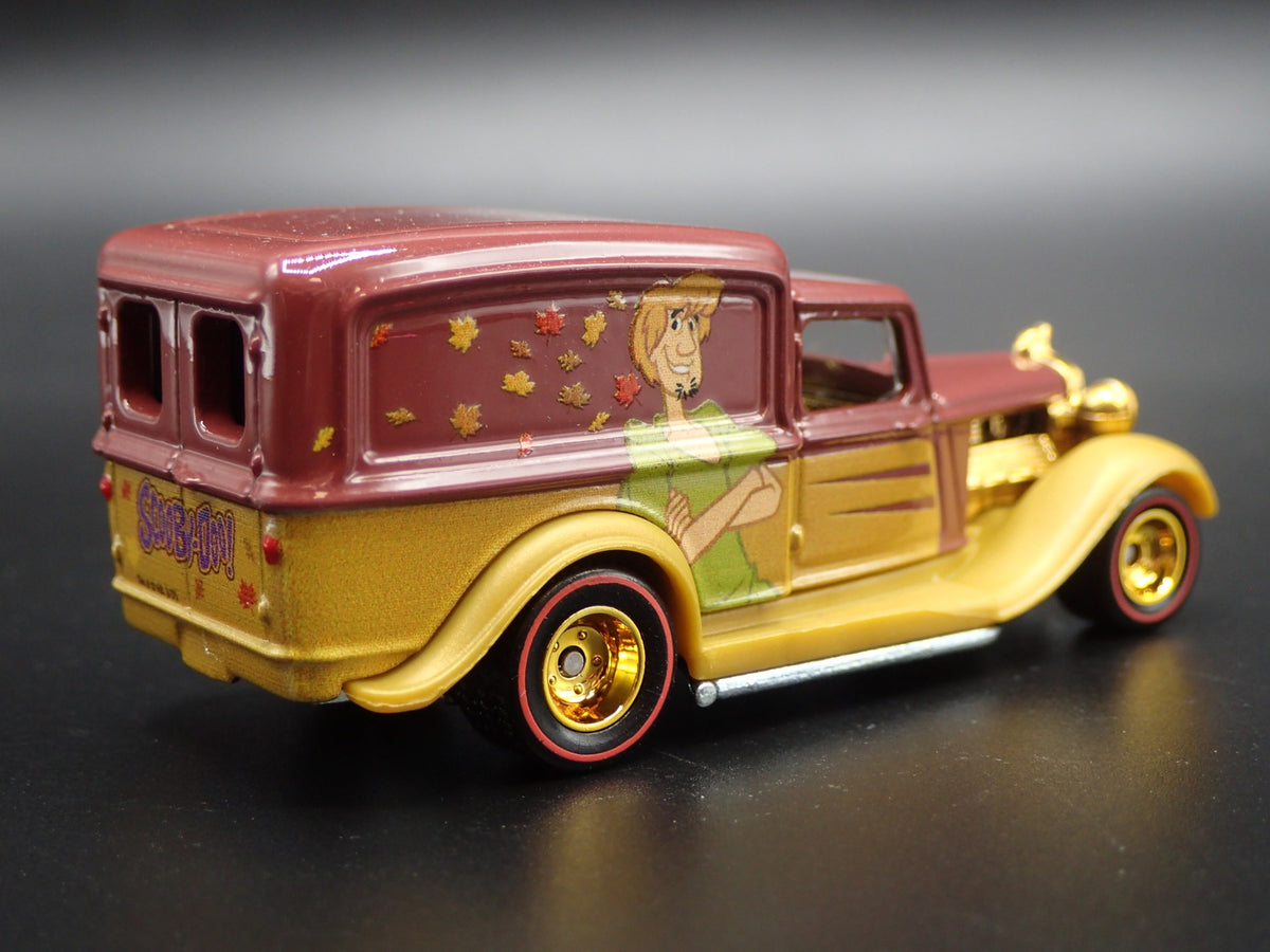 1934 34 DODGE DELIVERY VAN SCOOBY DOO SHAGGY RARE 1:64 SCALE DIECAST MODEL CAR-Burning Rubber Toy Company