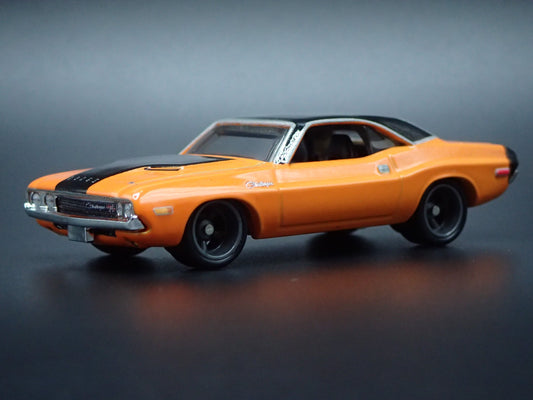 1970 70 DODGE CHALLENGER RT ORANGE 1:64 SCALE COLLECTIBLE DIECAST MODEL CAR