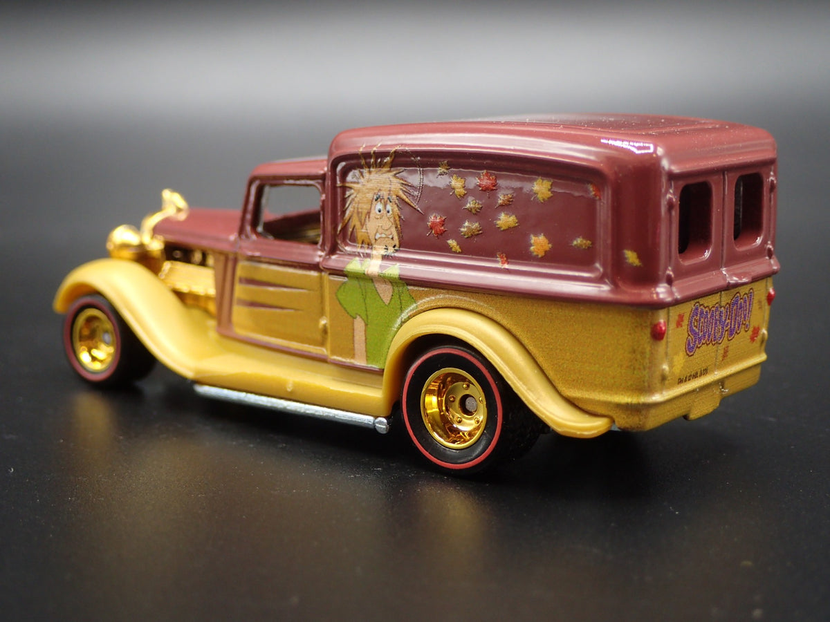 1934 34 DODGE DELIVERY VAN SCOOBY DOO SHAGGY RARE 1:64 SCALE DIECAST MODEL CAR-Burning Rubber Toy Company