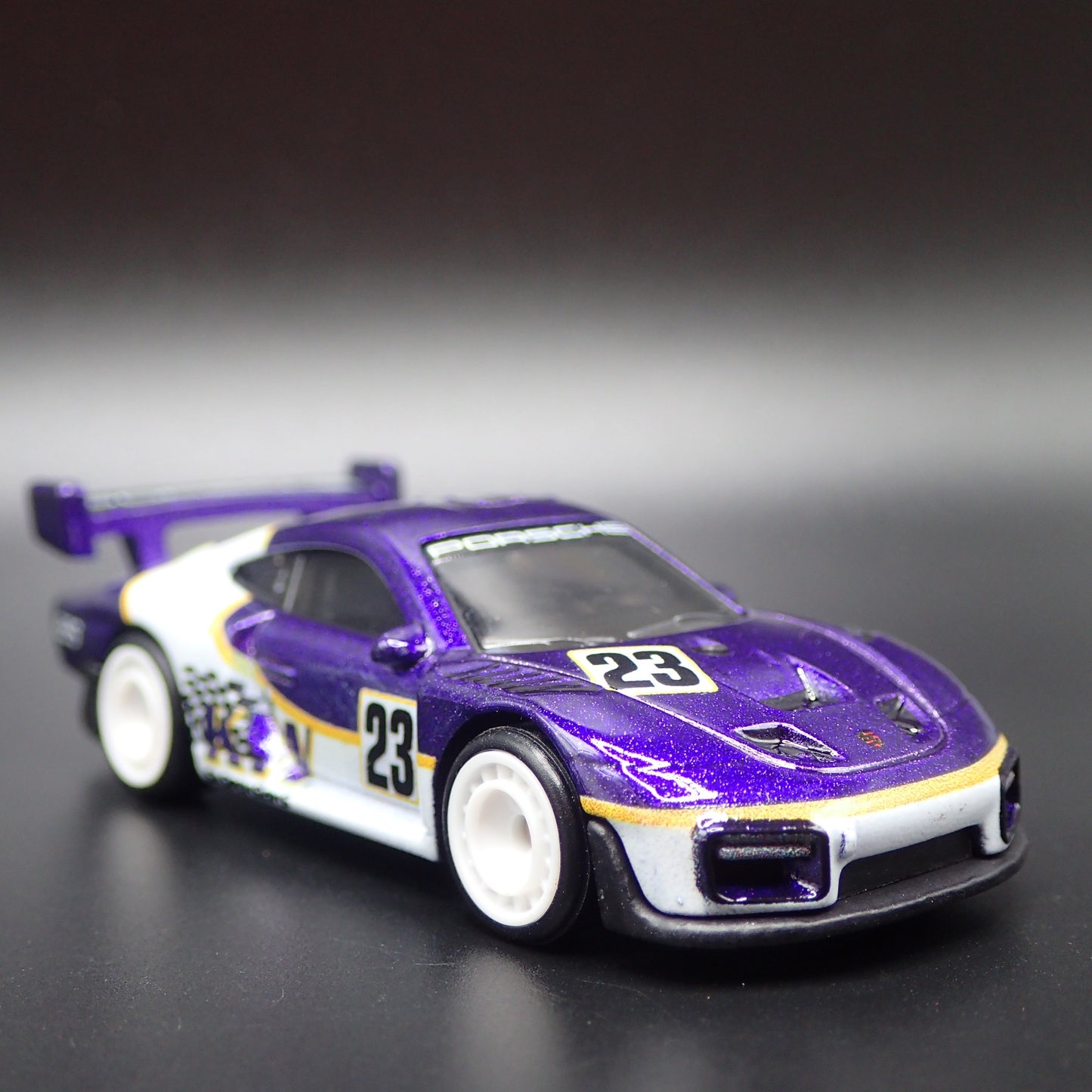 1976-1981 PORSCHE 935-78 RACING K&W 1:64 SCALE COLLECTIBLE DIECAST MODEL CAR