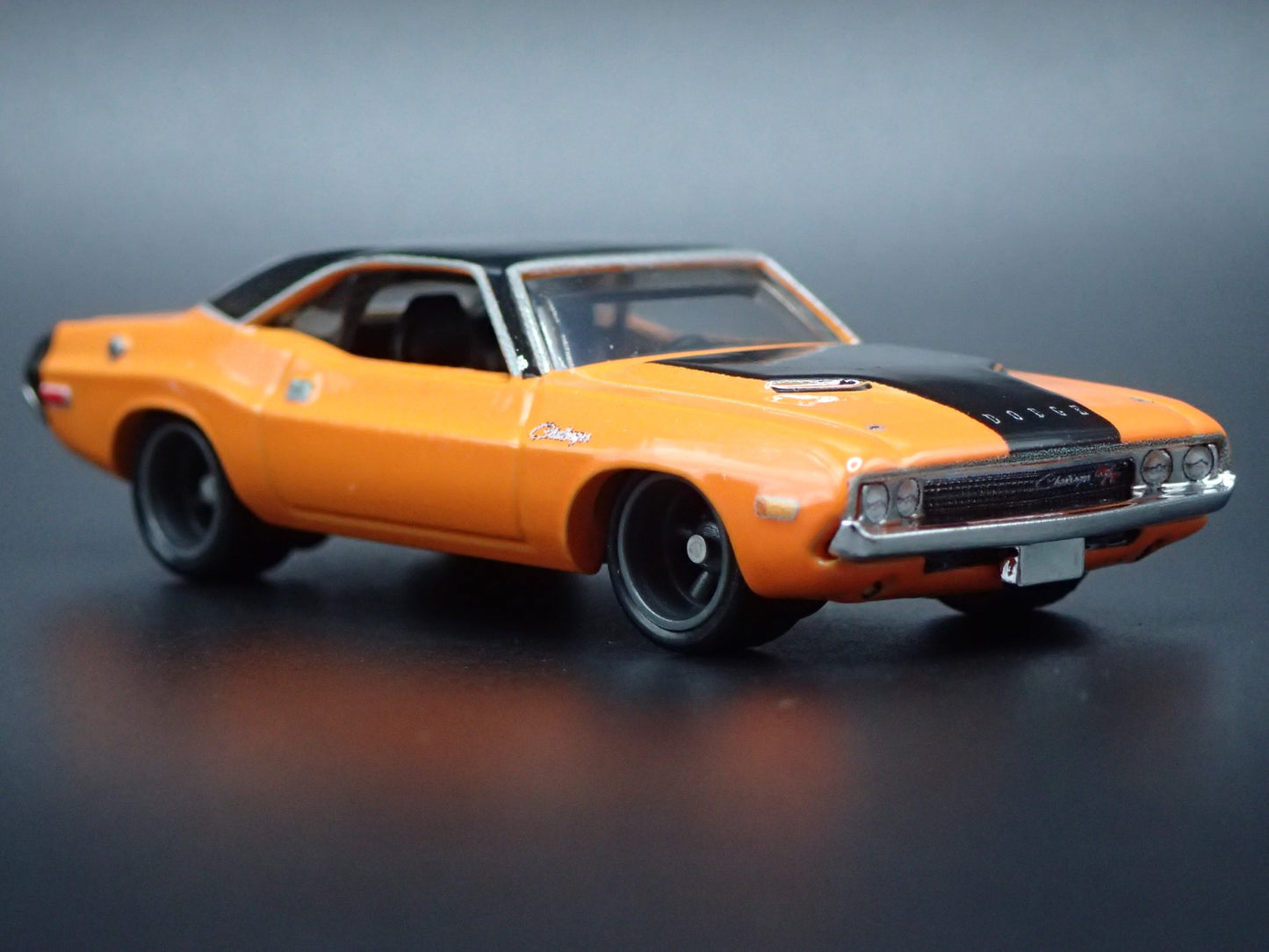 1970 70 DODGE CHALLENGER RT ORANGE 1:64 SCALE COLLECTIBLE DIECAST MODEL CAR
