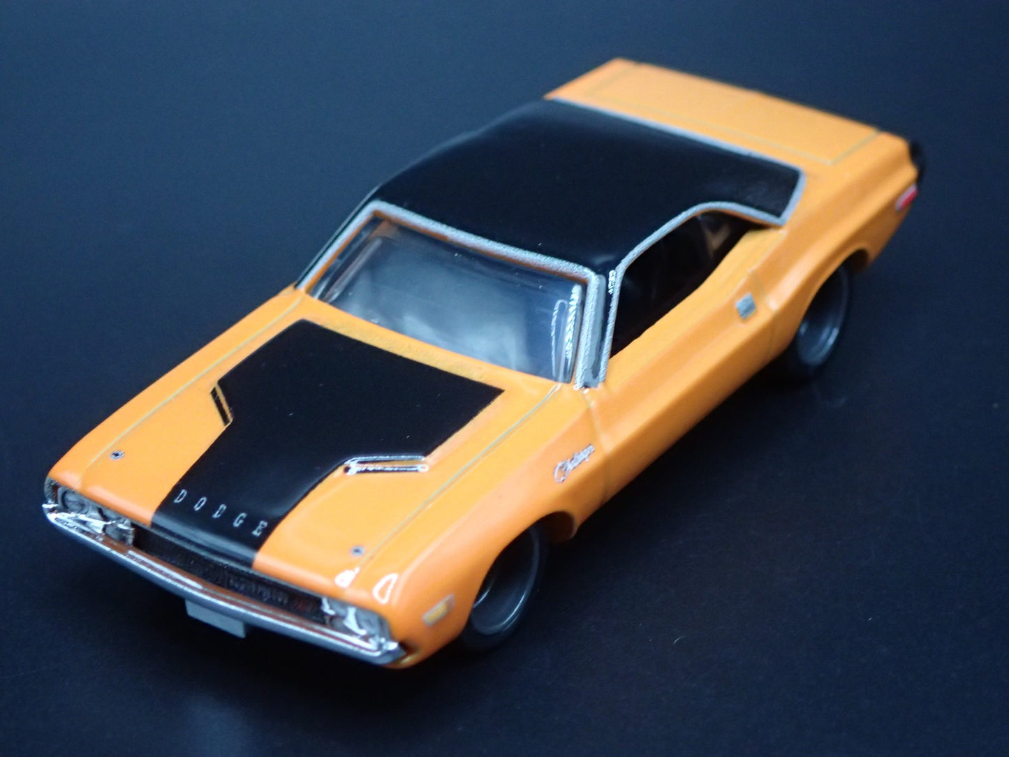 1970 70 DODGE CHALLENGER RT ORANGE 1:64 SCALE COLLECTIBLE DIECAST MODEL CAR