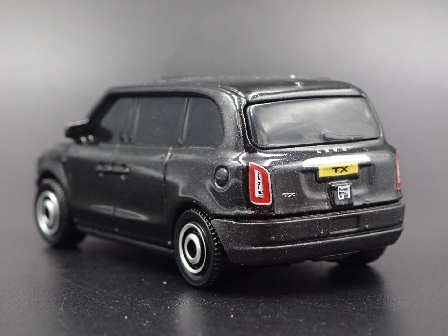 2017-2025 LEVC TX TABI CAB BLACK 1:64 SCALE COLLECTIBLE DIECAST MODEL CAR