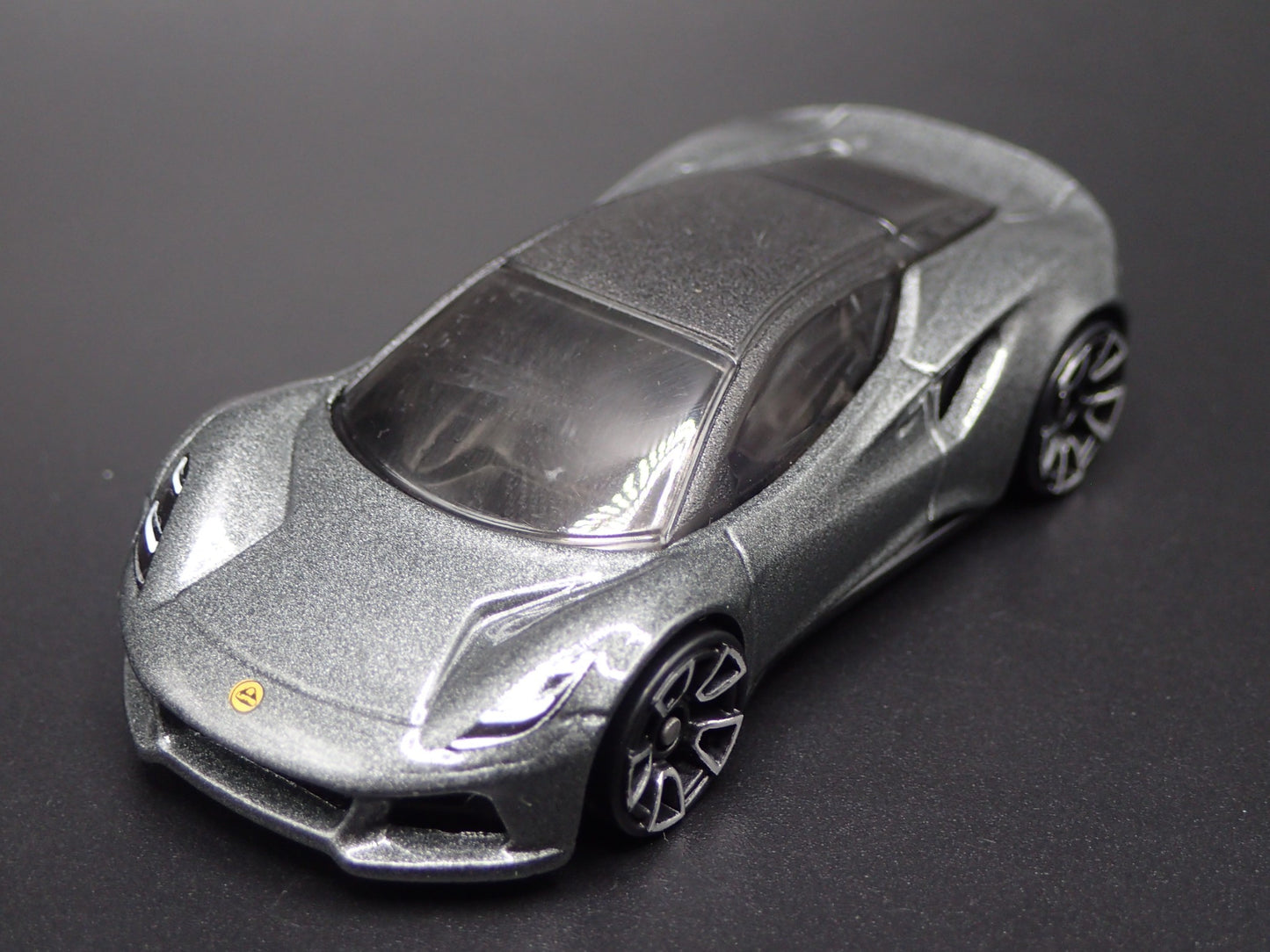 2021-2025 LOTUS EMIRA GRAY 1/64 SCALE COLLECTIBLE DIORAMA DIECAST MODEL CAR