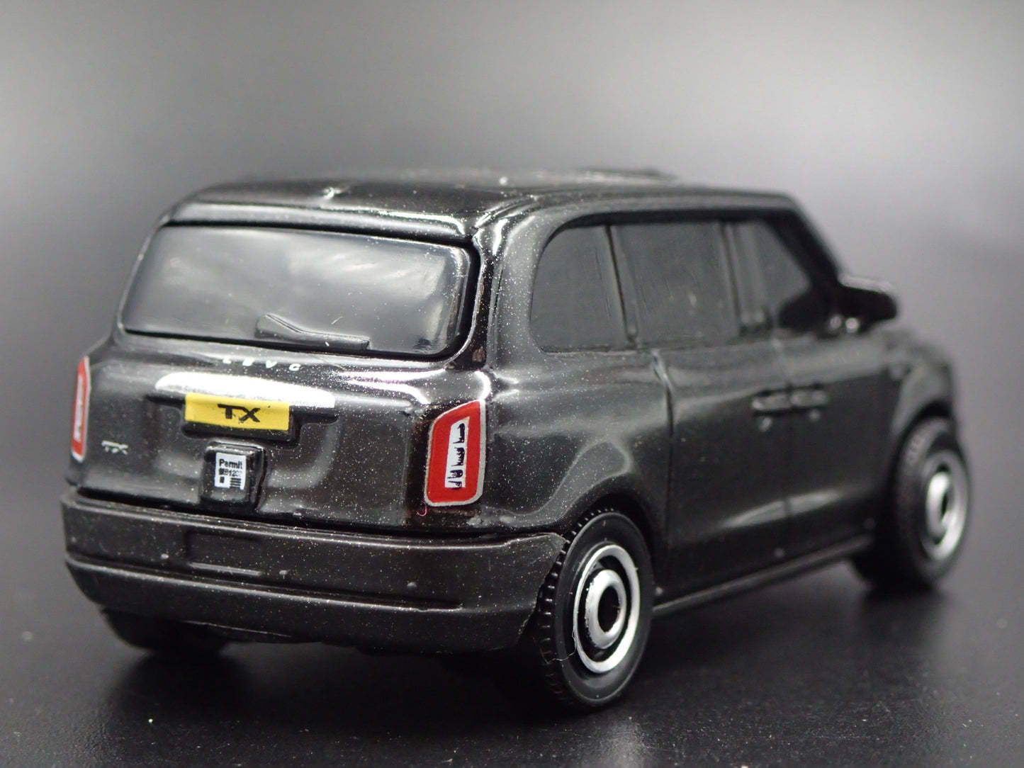 2017-2025 LEVC TX TABI CAB BLACK 1:64 SCALE COLLECTIBLE DIECAST MODEL CAR