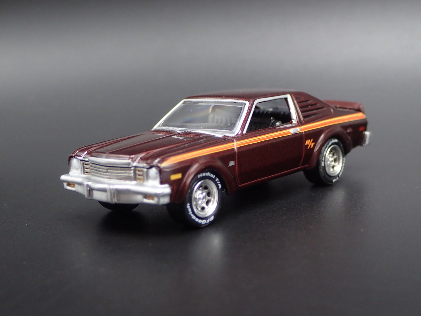 1976 76 DODGE ASPEN R/T RARE 1/64 SCALE COLLECTIBLE DIORAMA DIECAST MODEL CAR