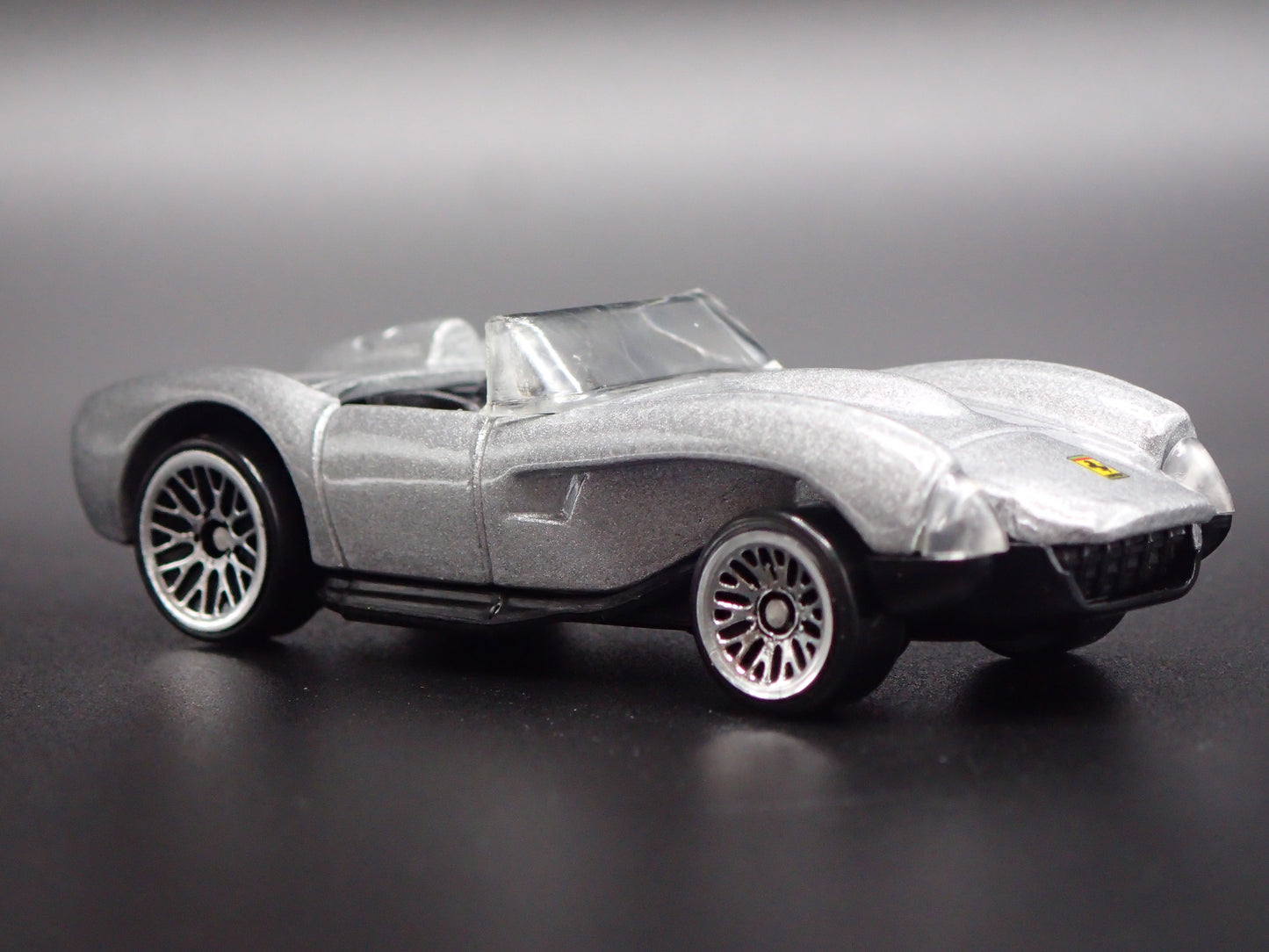 1952-1964 FERRARI 250 CONVERTIBLE SILVER 1:64 SCALE DIORAMA DIECAST MODEL CAR