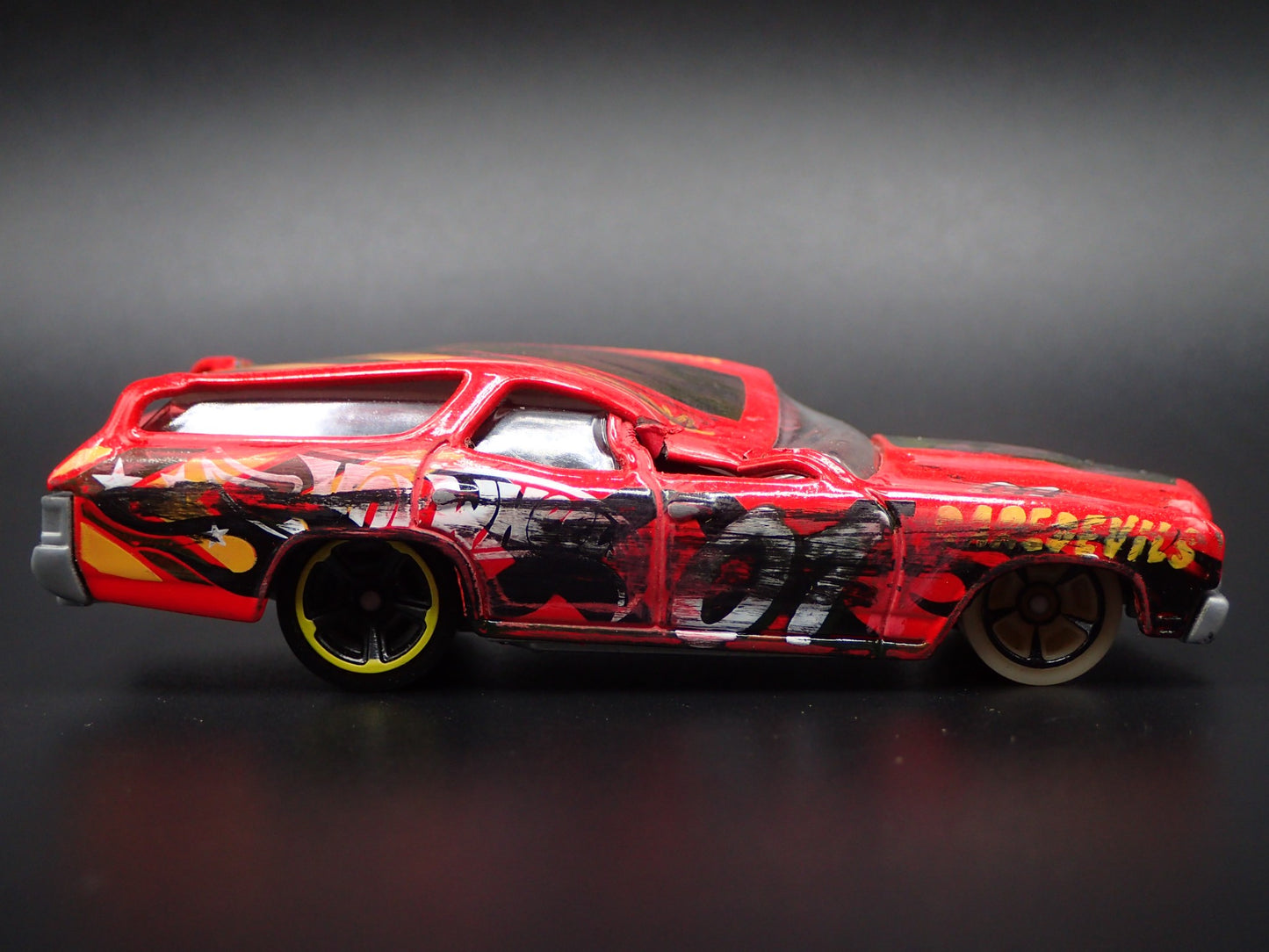 1970 70 CHEVY CHEVROLET CHEVELLE SS STATION WAGON 1:64 SCALE DIECAST MODEL CAR