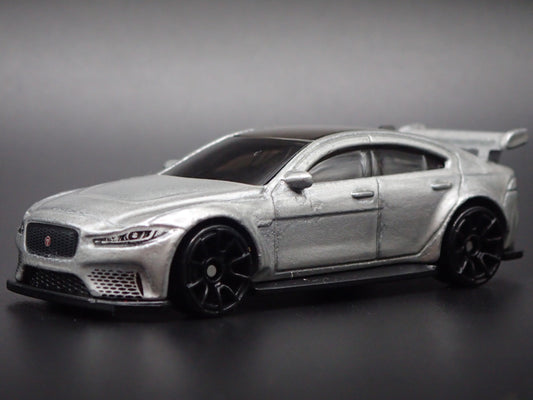 2017-2018 JAGUAR XE SV PROJECT 8 SILVER 1:64 SCALE DIORAMA DIECAST MODEL CAR