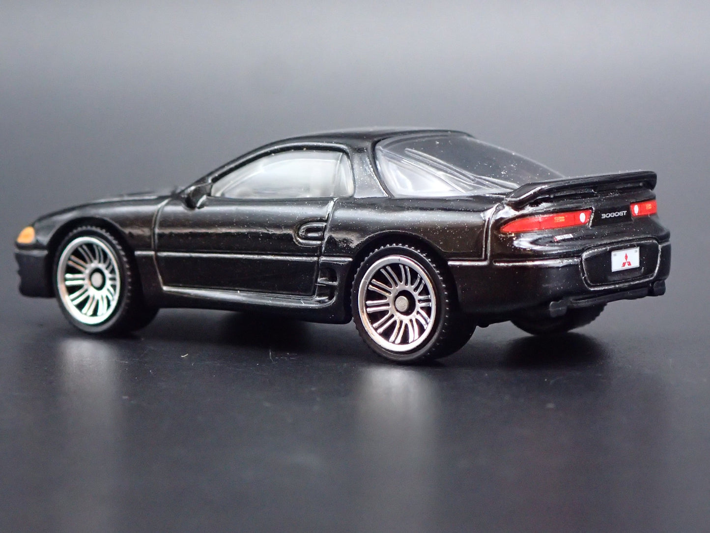 1990-2000 MITSUBISHI GTO 3000GT 1:64 SCALE COLLECTIBLE DIORAMA DIECAST MODEL CAR