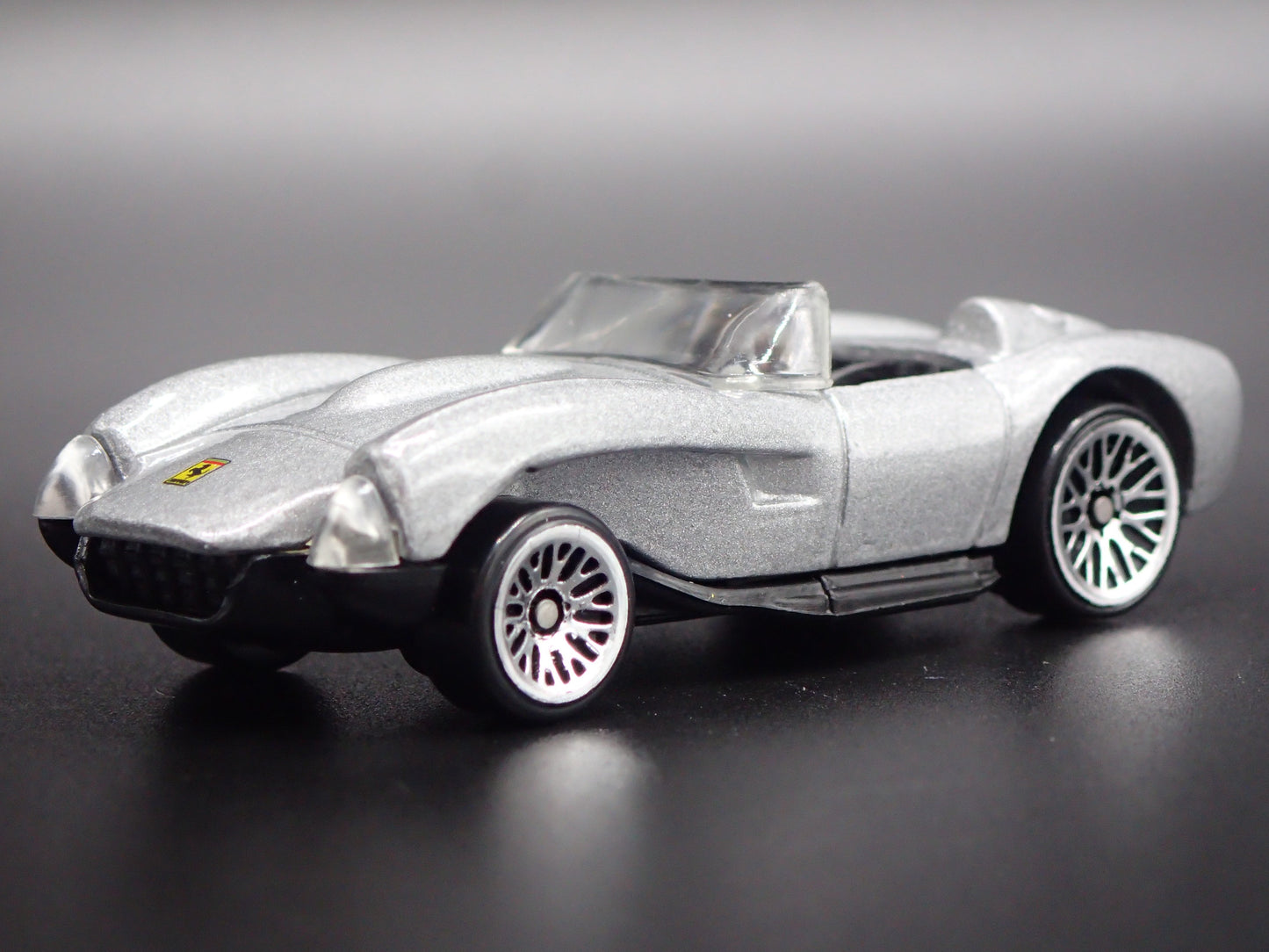 1952-1964 FERRARI 250 CONVERTIBLE SILVER 1:64 SCALE DIORAMA DIECAST MODEL CAR