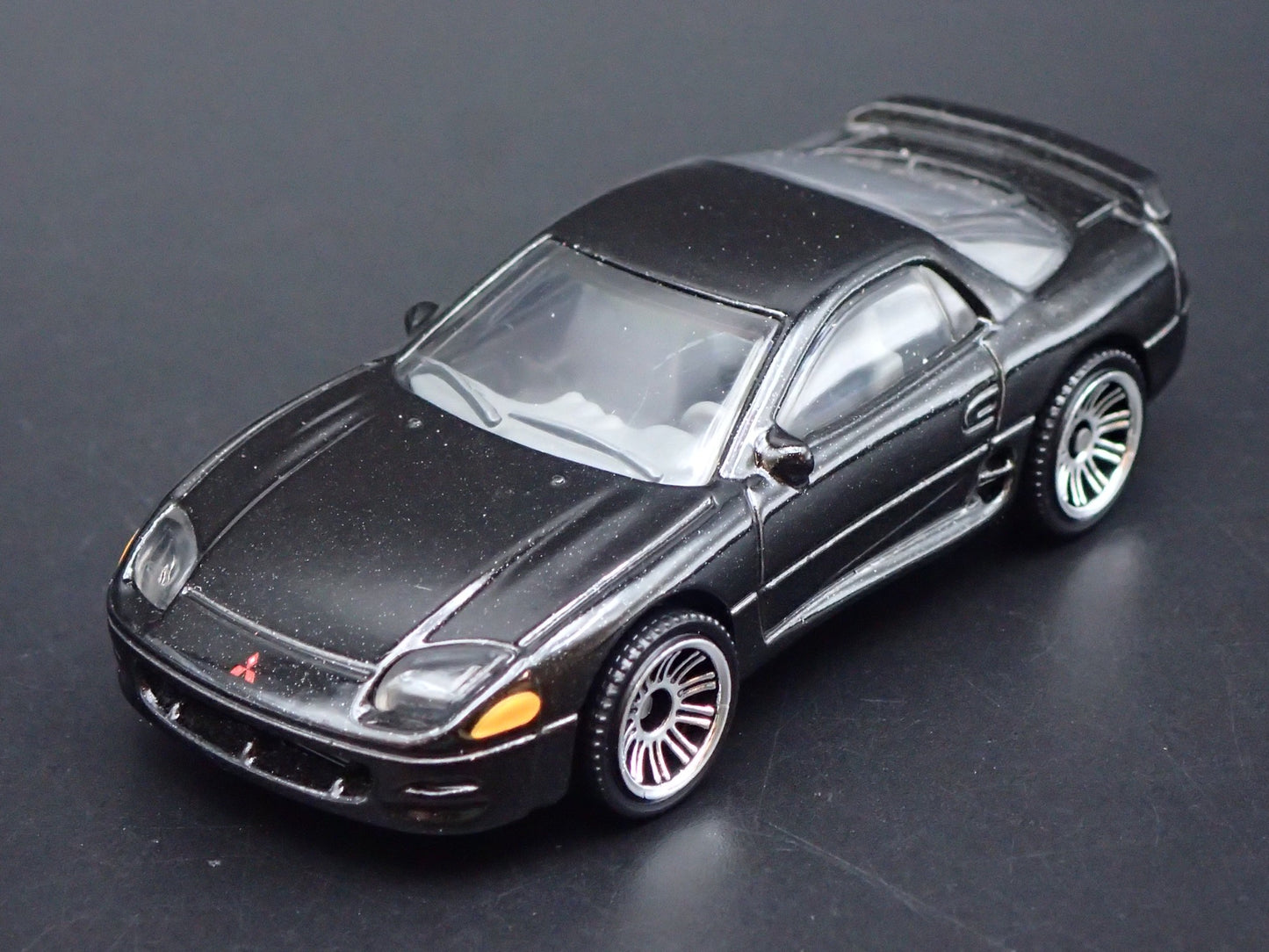 1990-2000 MITSUBISHI GTO 3000GT 1:64 SCALE COLLECTIBLE DIORAMA DIECAST MODEL CAR