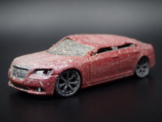 2011-2023 CHRYSLER 300 SRT ROLLOVER WRECK 1:64 SCALE DIORAMA DIECAST MODEL CAR