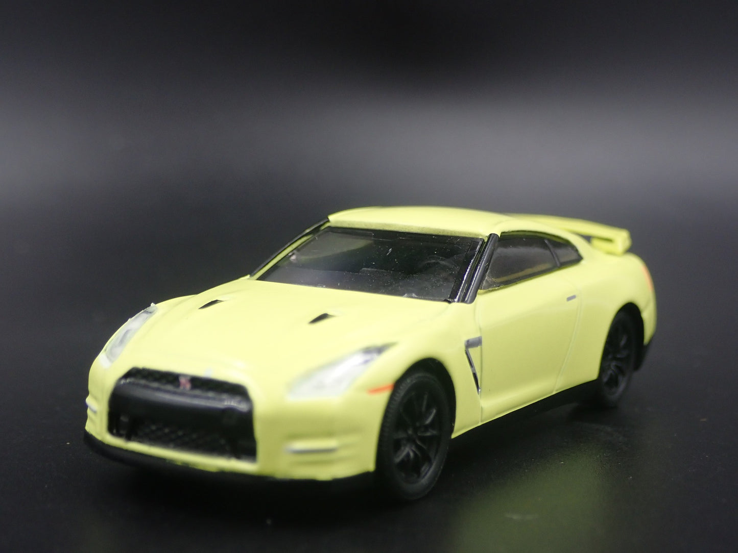 2007-2025 NISSAN SKYLINE GTR R35 NEON 1:64 SCALE DIORAMA DIECAST MODEL CAR