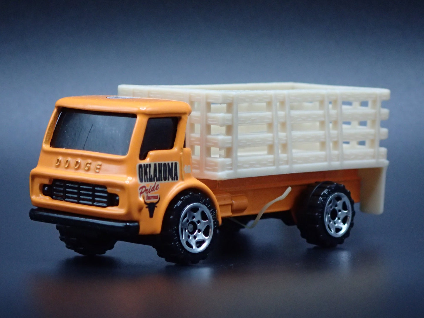 CATTLE TRUCK W COWS OKLAHOMA W/ HITCH 1:64 MB SCALE DIORAMA DIECAST MODEL CAR