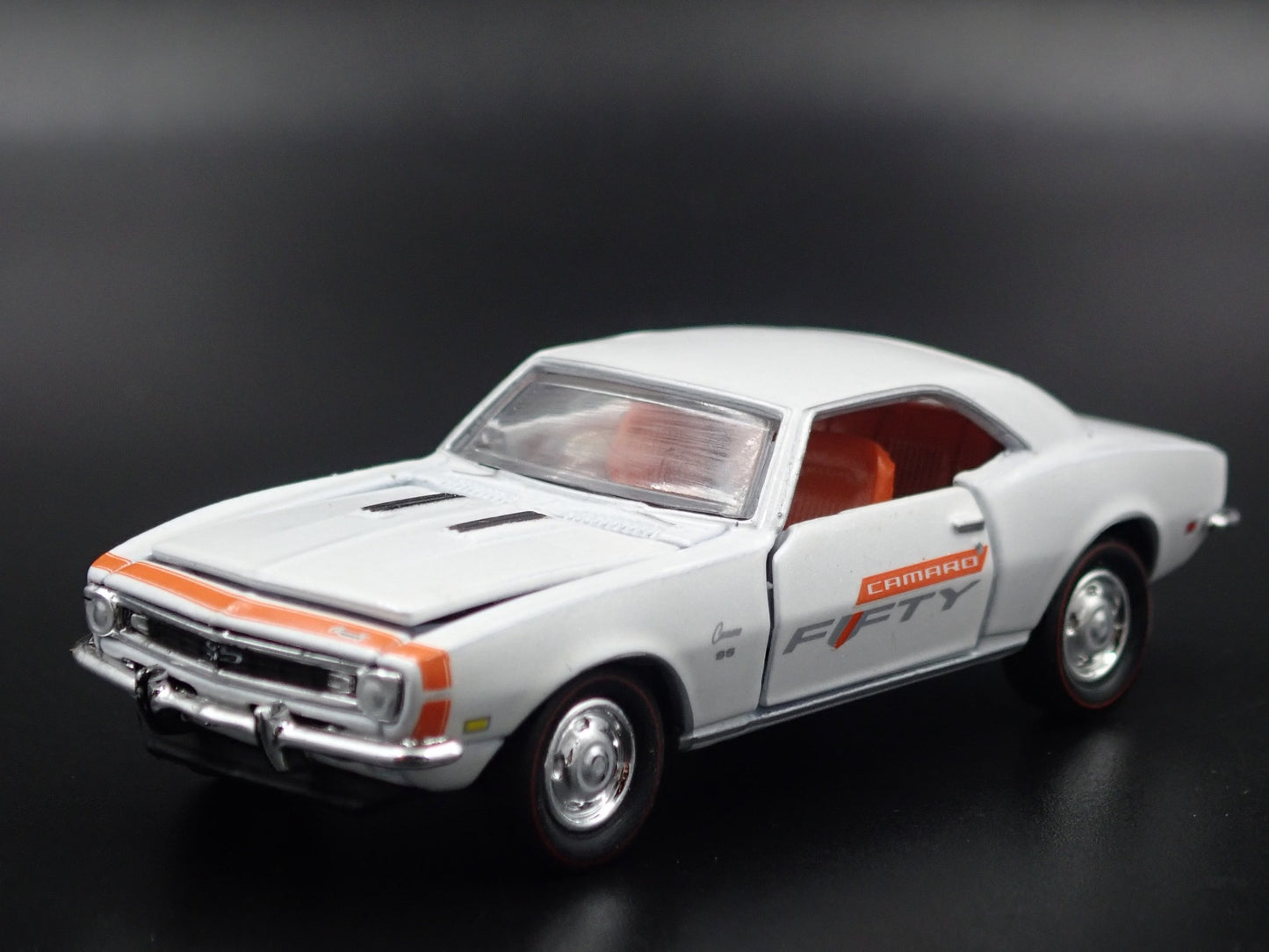 1968 68 CHEVY CHEVROLET CAMARO SS 350 1:64 SCALE COLLECTIBLE DIECAST MODEL CAR