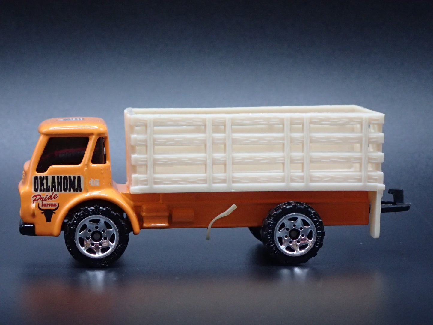 CATTLE TRUCK W COWS OKLAHOMA W/ HITCH 1:64 MB SCALE DIORAMA DIECAST MODEL CAR