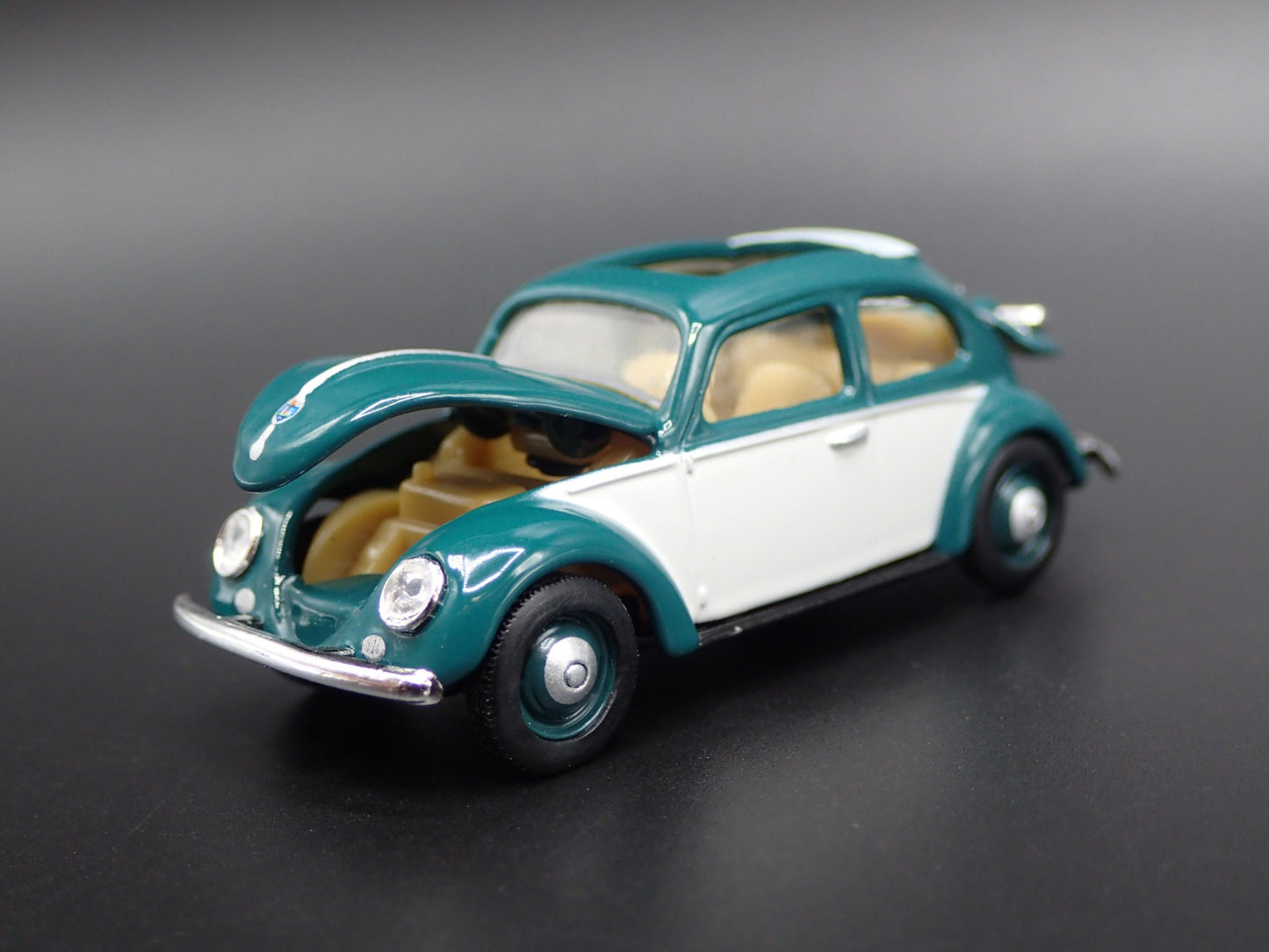 1953 53 VW VOLKSWAGEN BEETLE BUG OVAL GREEN 1:64 SCALE DIORAMA DIECAST MODEL CAR