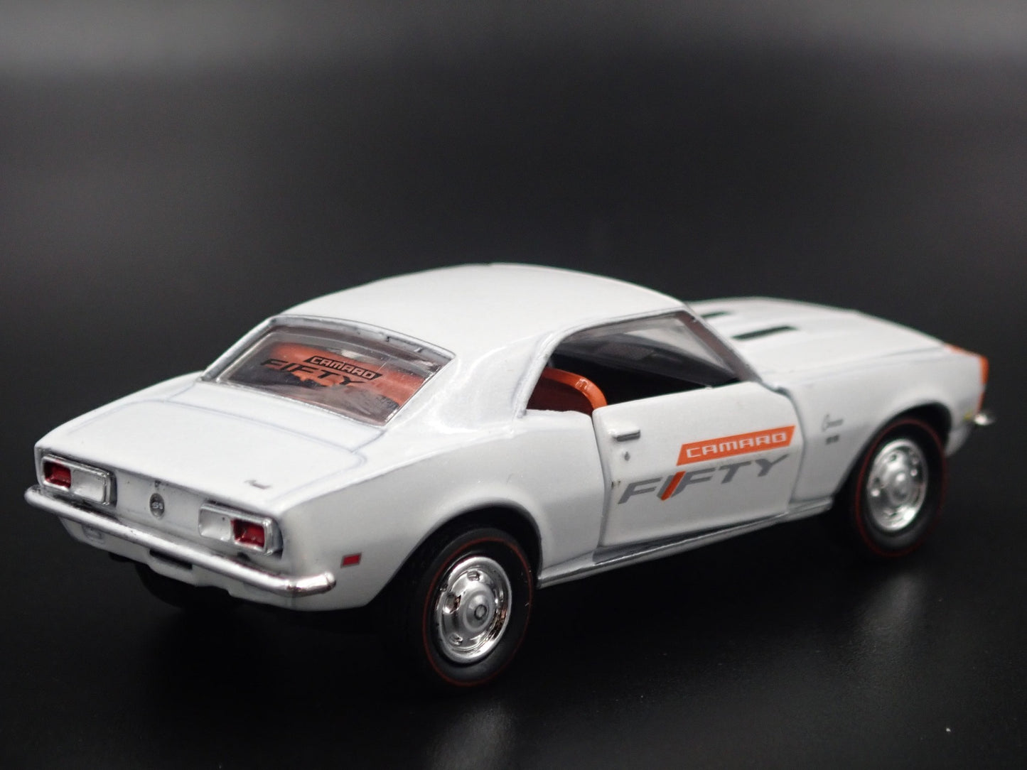 1968 68 CHEVY CHEVROLET CAMARO SS 350 1:64 SCALE COLLECTIBLE DIECAST MODEL CAR