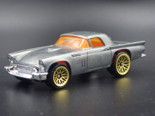 1957 57 FORD THUNDERBIRD TBIRD CUSTOM 1/1 1:64 SCALE DIORAMA DIECAST MODEL CAR