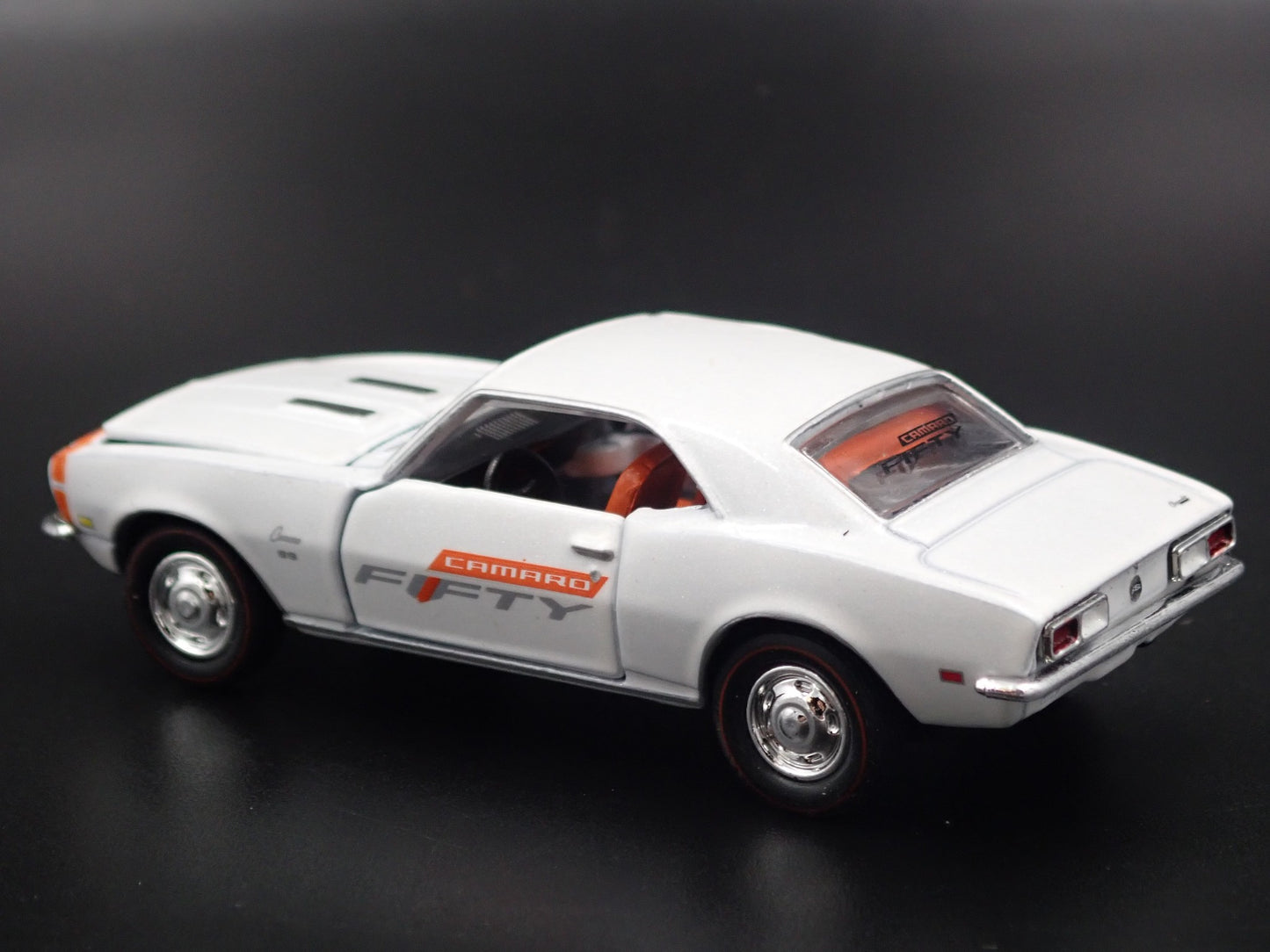 1968 68 CHEVY CHEVROLET CAMARO SS 350 1:64 SCALE COLLECTIBLE DIECAST MODEL CAR