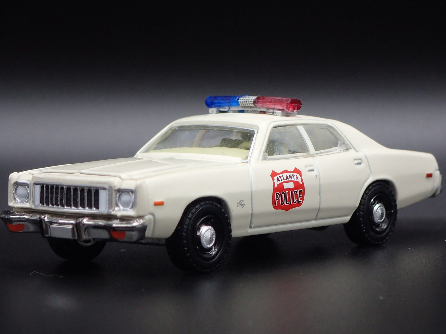 1975 75 PLYMOUTH FURY ATLANTA, GEORGIA POLICE RARE 1:64 SCALE DIECAST MODEL CAR