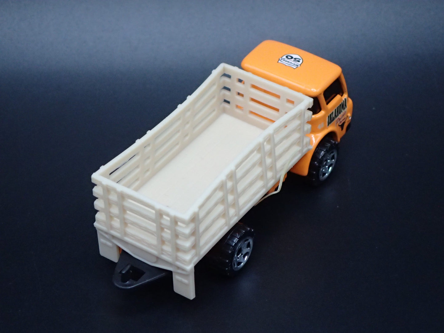 CATTLE TRUCK W COWS OKLAHOMA W/ HITCH 1:64 MB SCALE DIORAMA DIECAST MODEL CAR
