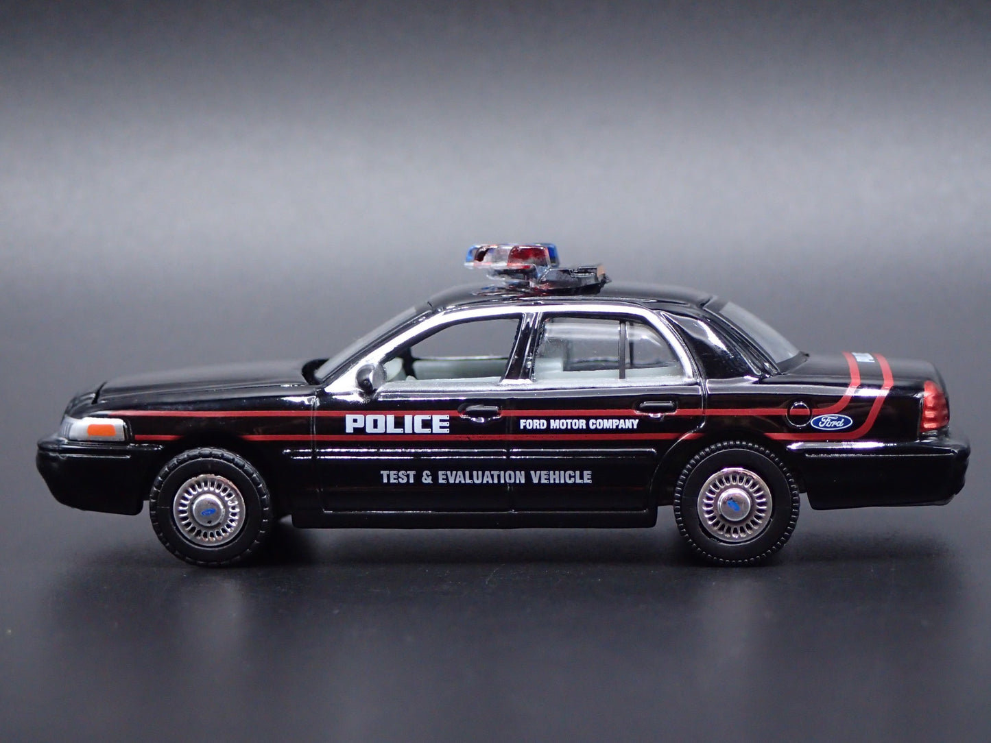 2001 01 FORD CROWN VICTORIA DEARBORN, MI TEST EVAL 1:64 SCALE DIECAST MODEL CAR