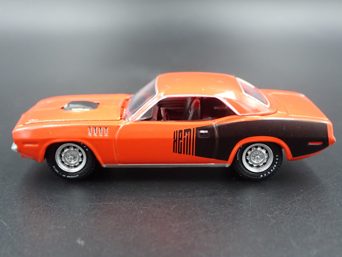 1971 71 PLYMOUTH HEMI CUDA RARE 1:64 SCALE COLLECTIBLE DIORAMA DIECAST MODEL CAR-Burning Rubber Toy Company