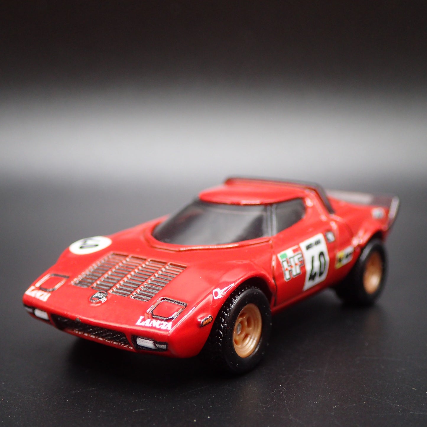 1973-1978 LANCIA STRATOS RACE CAR RED 1:64 SCALE DIORAMA DIECAST MODEL CAR