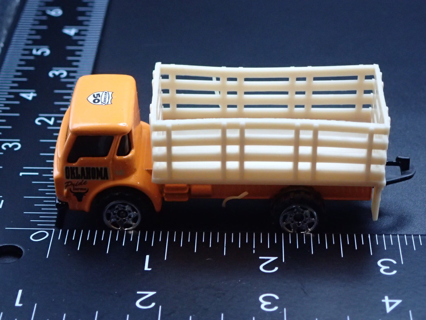 CATTLE TRUCK W COWS OKLAHOMA W/ HITCH 1:64 MB SCALE DIORAMA DIECAST MODEL CAR
