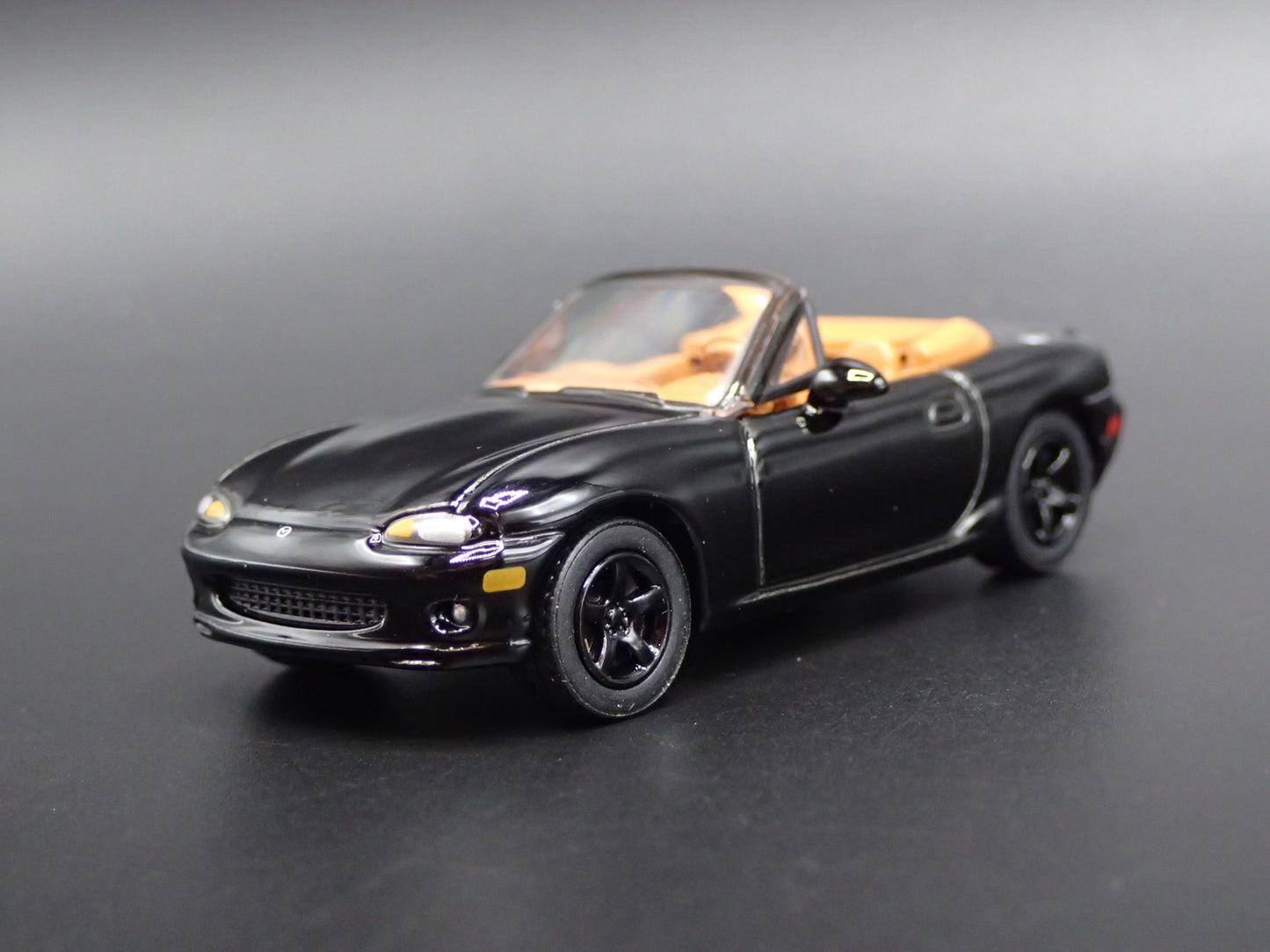 1999-2004 MAZDA MX5 MIATA NB 1:64 SCALE COLLECTIBLE DIORAMA DIECAST MODEL CAR
