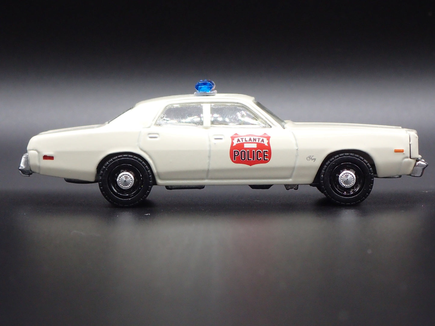1975 75 PLYMOUTH FURY ATLANTA, GEORGIA POLICE RARE 1:64 SCALE DIECAST MODEL CAR