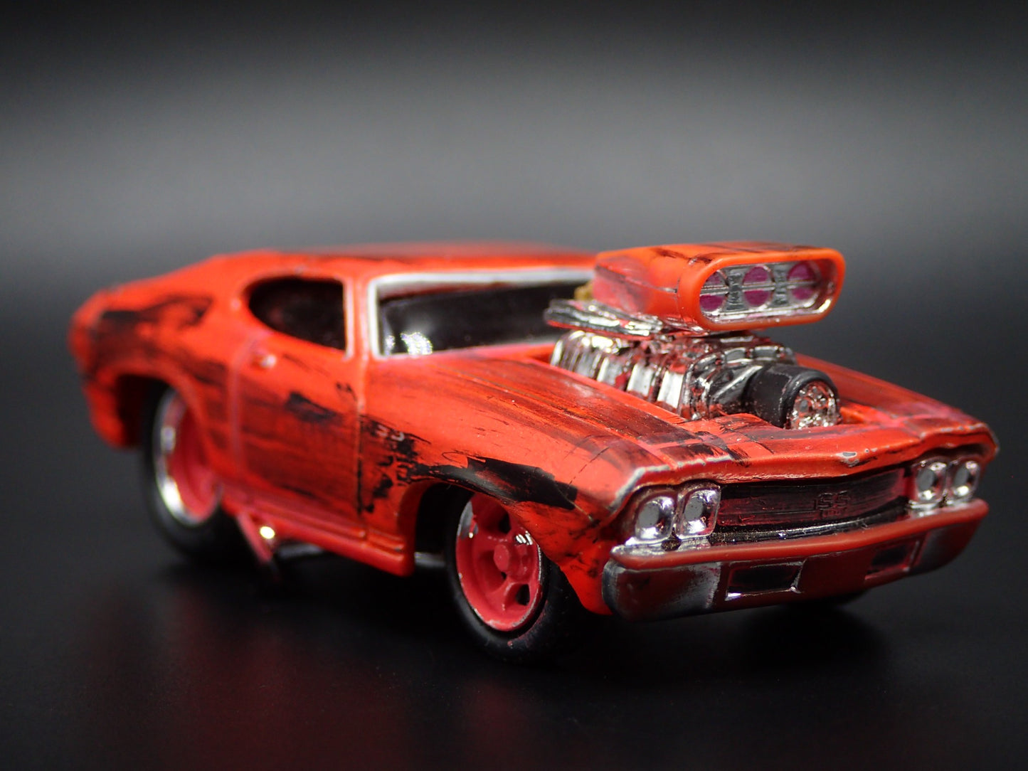 1969 69 CHEVY CHEVROLET CHEVELLE SS BRTC BARN FIND 1:64 SCALE DIECAST MODEL CAR