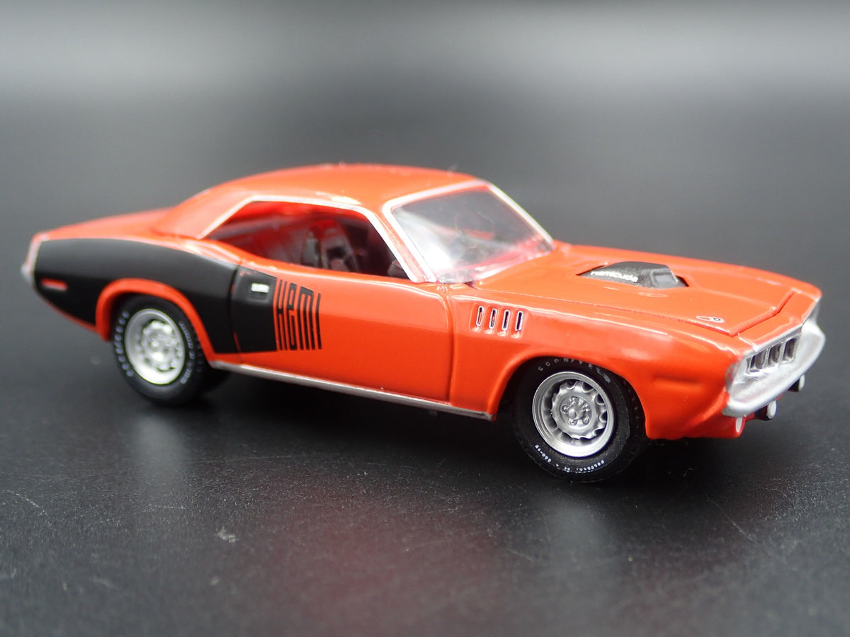 1971 71 PLYMOUTH HEMI CUDA RARE 1:64 SCALE COLLECTIBLE DIORAMA DIECAST MODEL CAR-Burning Rubber Toy Company