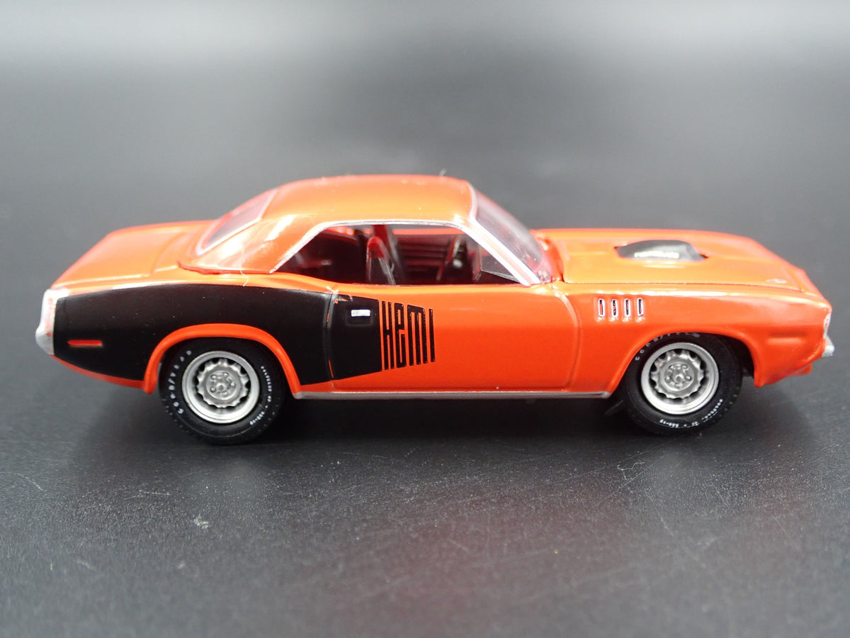 1971 71 PLYMOUTH HEMI CUDA RARE 1:64 SCALE COLLECTIBLE DIORAMA DIECAST MODEL CAR-Burning Rubber Toy Company