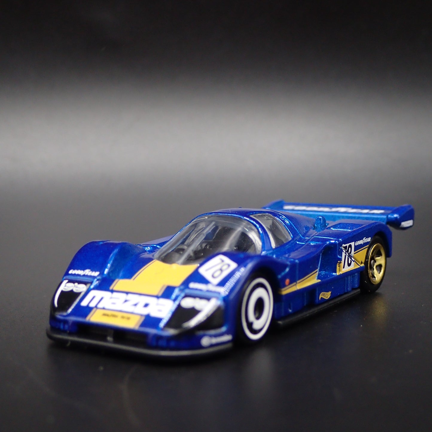 MAZDA 787B RACING CAR GOODYEAR 1:64 SCALE COLLECTIBLE DIORAMA DIECAST MODEL CAR