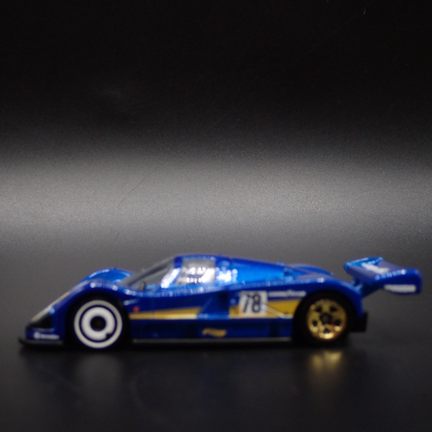 MAZDA 787B RACING CAR GOODYEAR 1:64 SCALE COLLECTIBLE DIORAMA DIECAST MODEL CAR