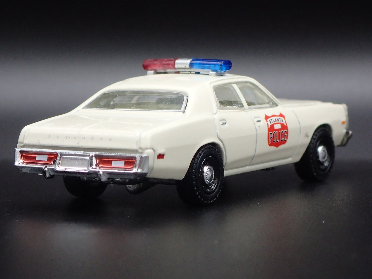 1975 75 PLYMOUTH FURY ATLANTA, GEORGIA POLICE RARE 1:64 SCALE DIECAST MODEL CAR