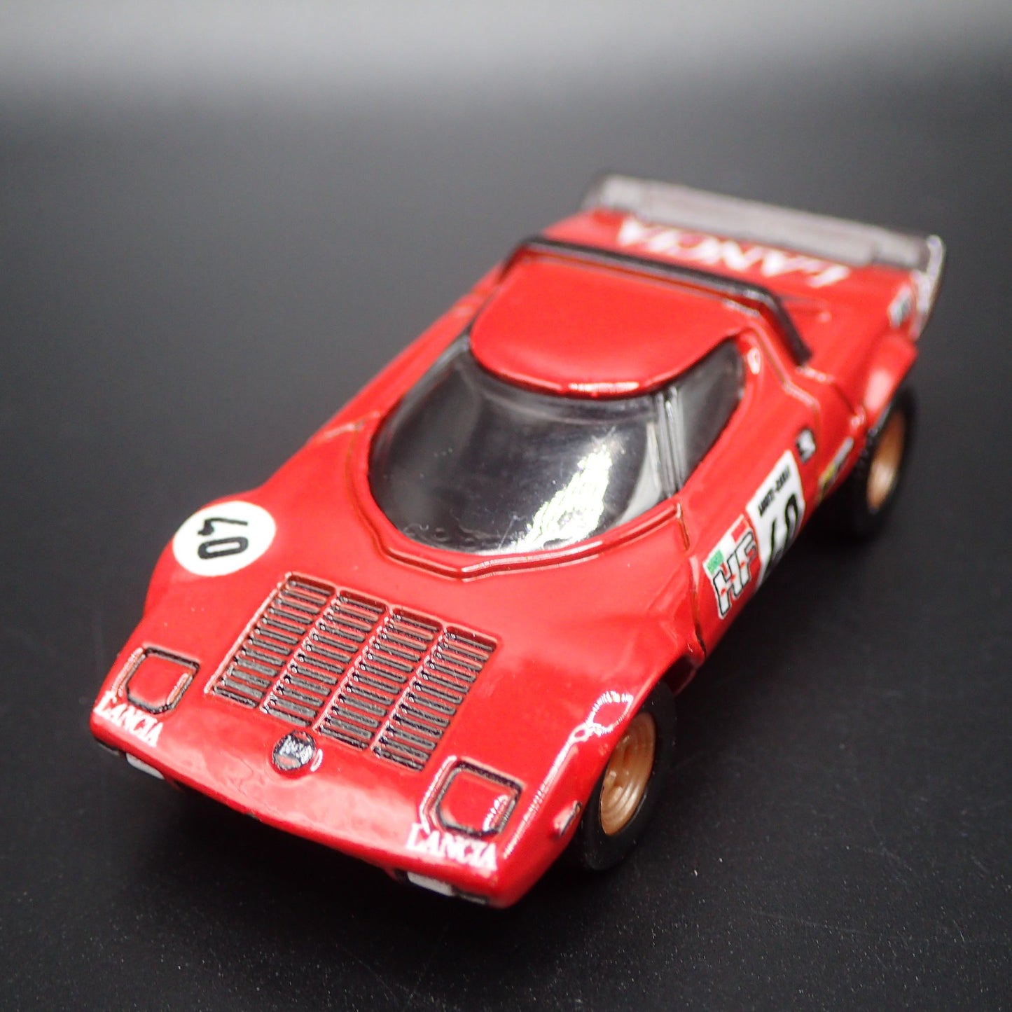 1973-1978 LANCIA STRATOS RACE CAR RED 1:64 SCALE DIORAMA DIECAST MODEL CAR