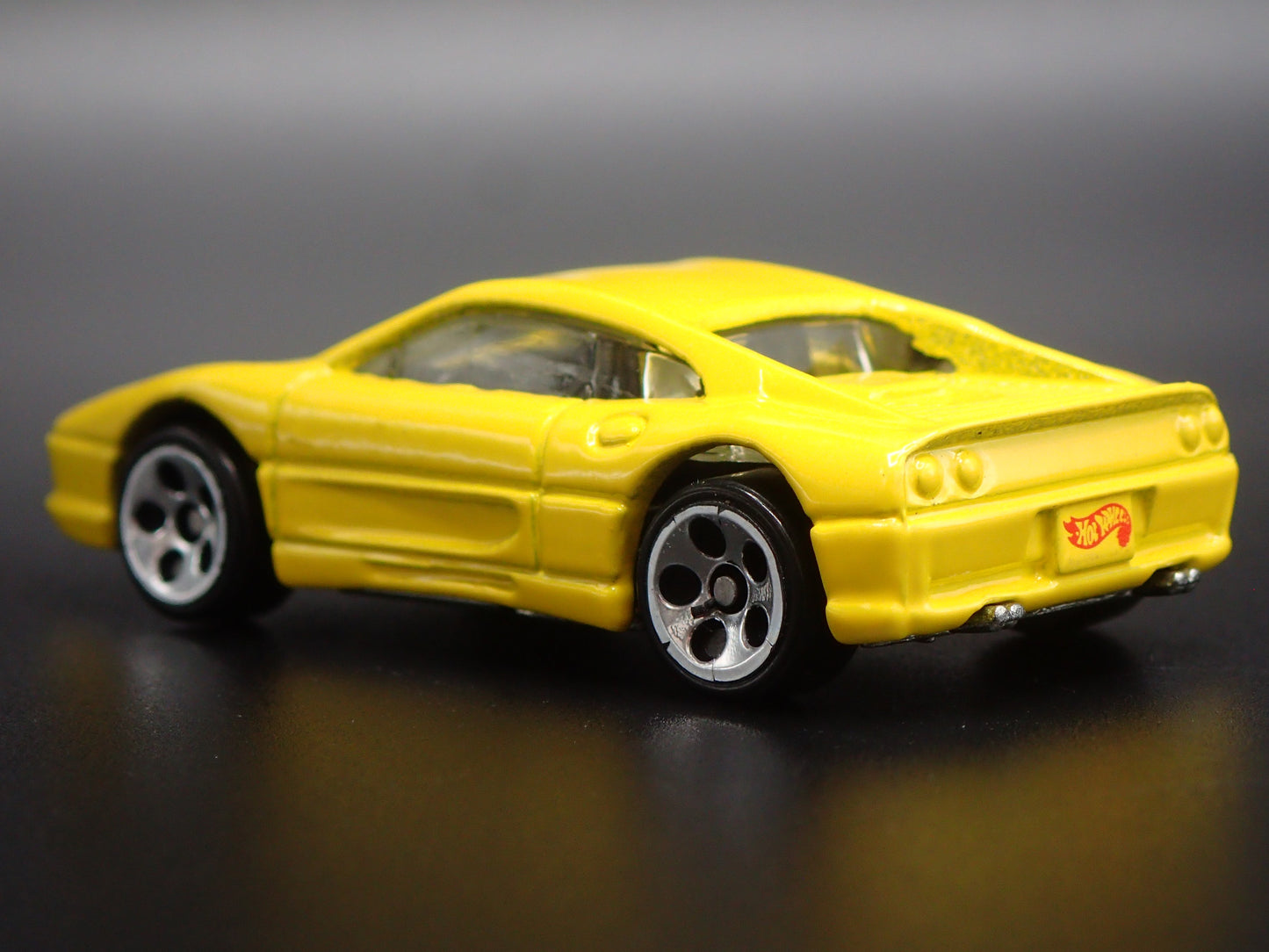1994-1999 FERRARI 355 YELLOW 1:64 SCALE COLLECTIBLE DIORAMA DIECAST MODEL CAR
