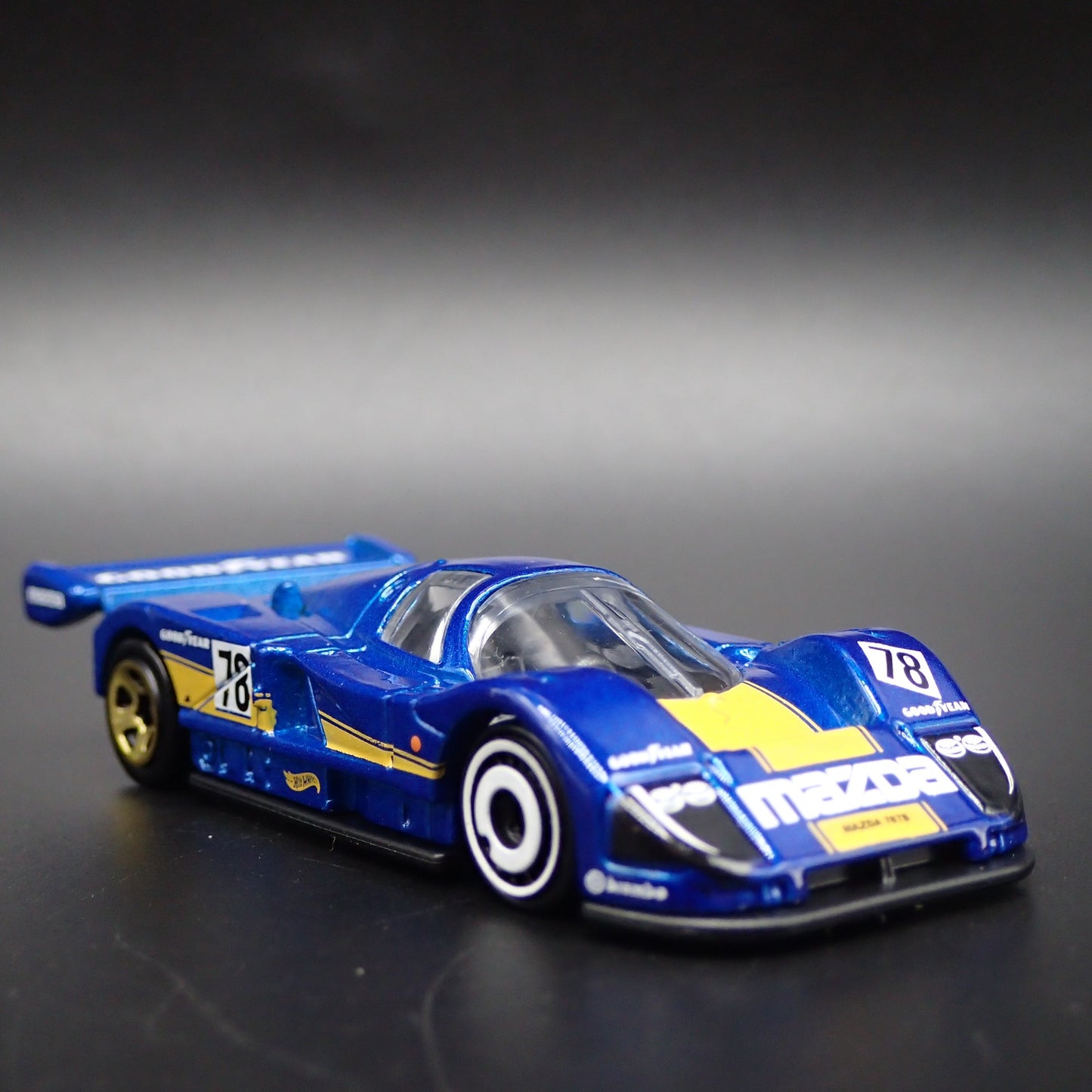 MAZDA 787B RACING CAR GOODYEAR 1:64 SCALE COLLECTIBLE DIORAMA DIECAST MODEL CAR