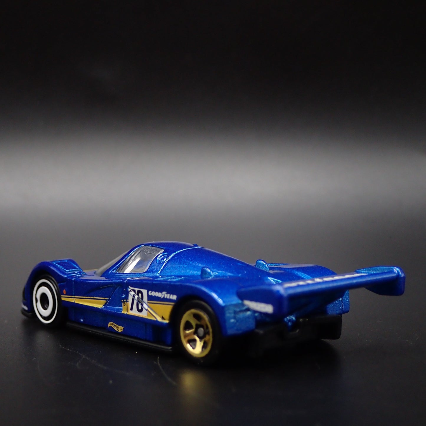 MAZDA 787B RACING CAR GOODYEAR 1:64 SCALE COLLECTIBLE DIORAMA DIECAST MODEL CAR