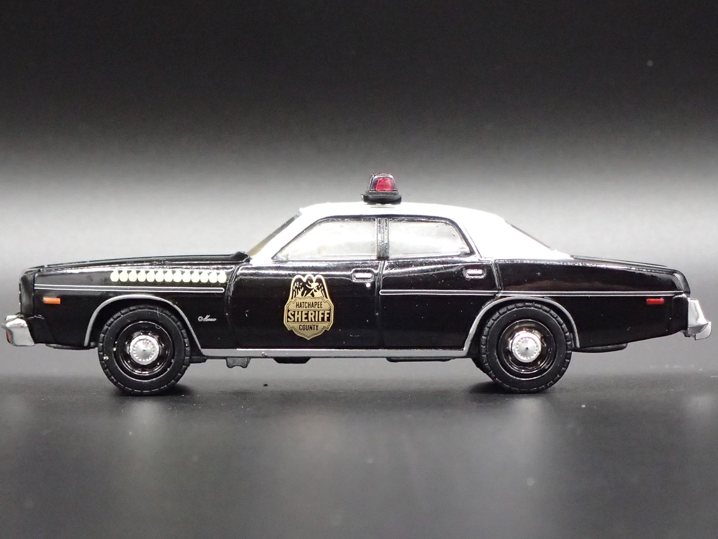 1977 77 DODGE MONACO HATCHAPEE COUNTY SHERIFF BLACK 1/64 SCALE DIECAST MODEL CAR
