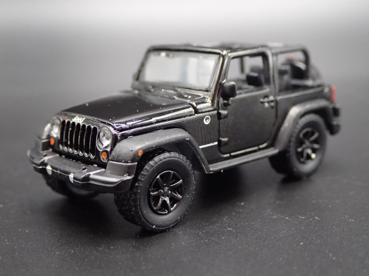 2006 - 2018 JEEP WRANGLER JK 2 TWO DOOR 1/64 SCALE DIORAMA DIECAST MODEL CAR-Burning Rubber Toy Company