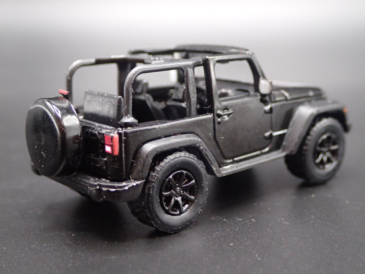 2006 - 2018 JEEP WRANGLER JK 2 TWO DOOR 1/64 SCALE DIORAMA DIECAST MODEL CAR-Burning Rubber Toy Company