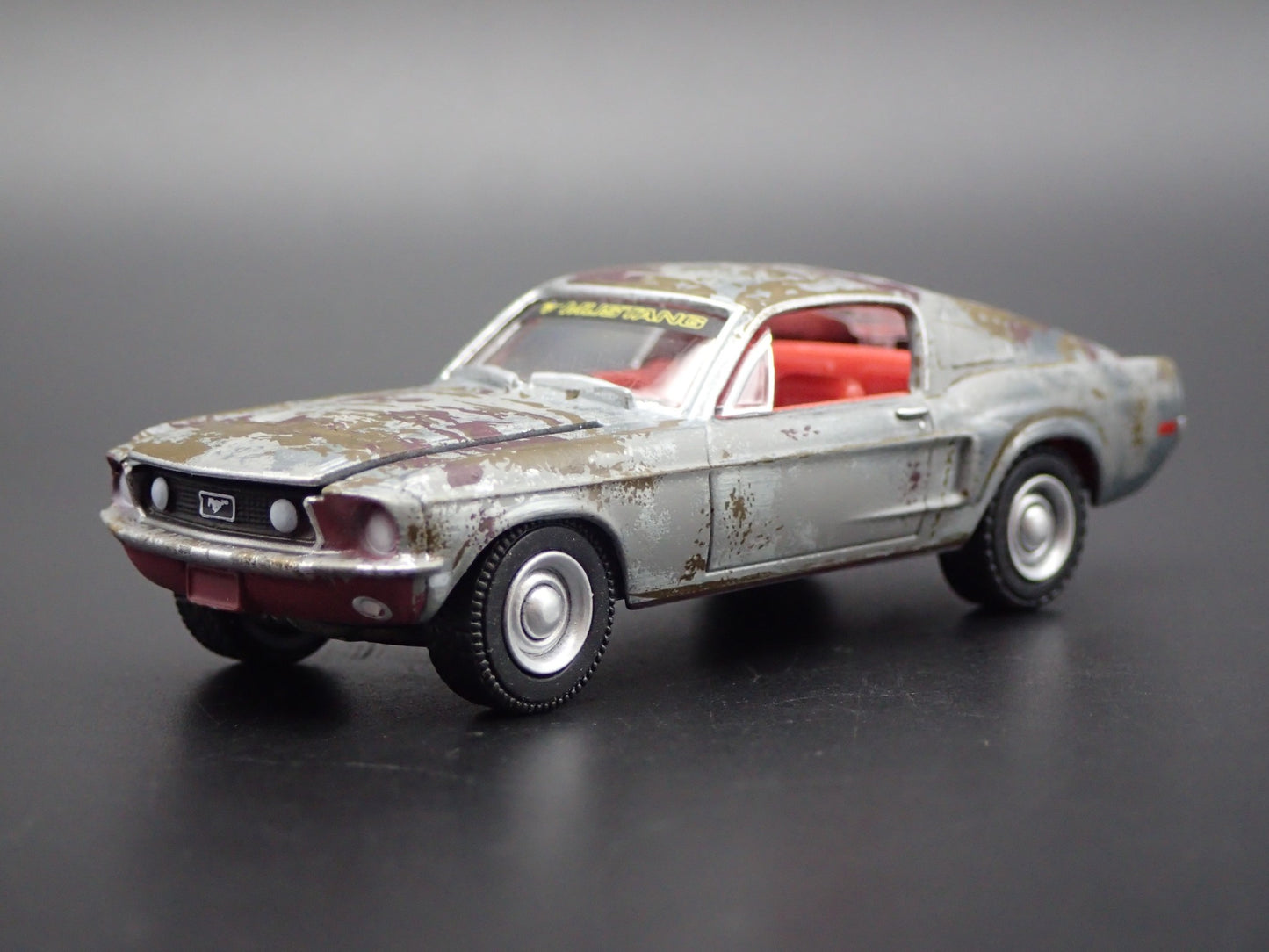 1968 68 FORD MUSTANG GT FASTBACK BARN FIND 1/64 SCALE DIORAMA DIECAST MODEL CAR